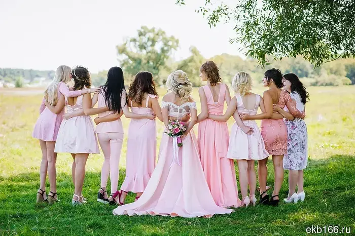 In Yekaterinburg, they suggested playing a bride selection game in physical education class.
