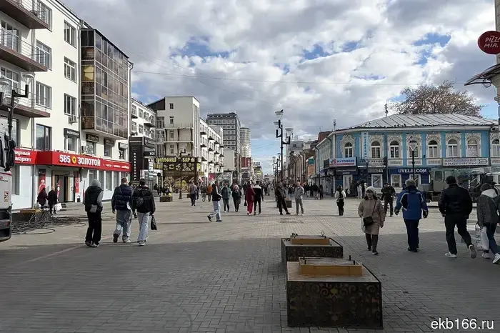Стало известно, когда в Екатеринбурге завершится реконструкция улицы Вайнера.