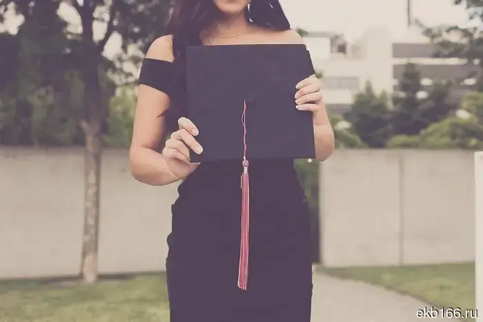 The company that caused Ural Federal University graduates not to receive their gowns has been recognized as unscrupulous.