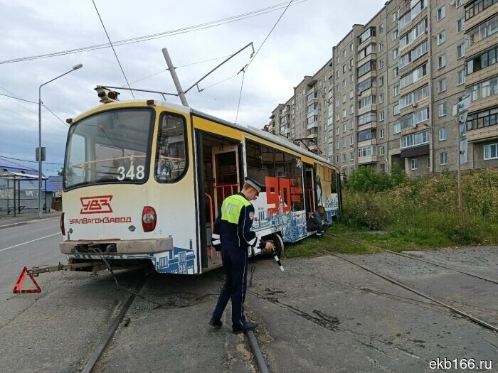 Six people were injured when a tram collided with a pole in Nizhny Tagil (PHOTO)