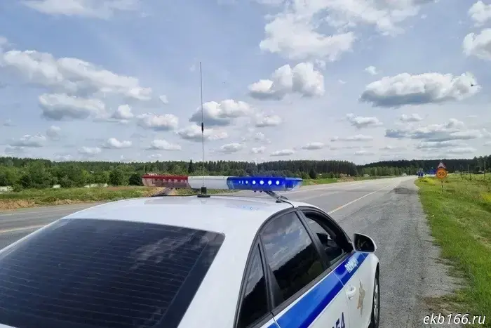 On Koltsovsky Tract, the driver of the Gelandewagen was detained after a chase.