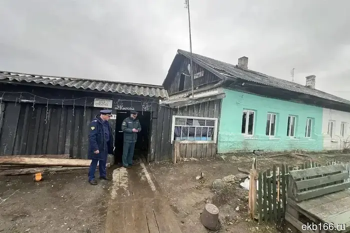 Глава семьи, в которой погибли мама и четверо детей, несколько недель назад попал в аварию.