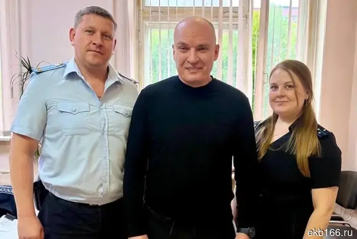 In Yekaterinburg, Andrey Razin's apartment was robbed.