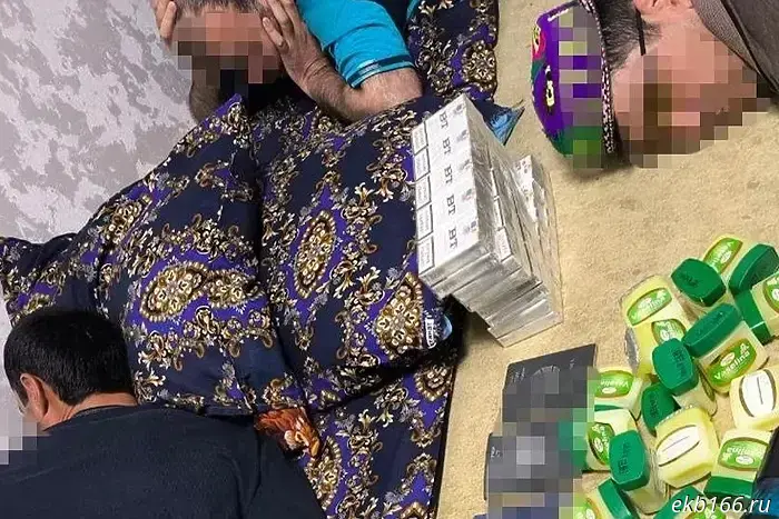 In Yekaterinburg, security forces raided an apartment and forced everyone to lie on the floor.