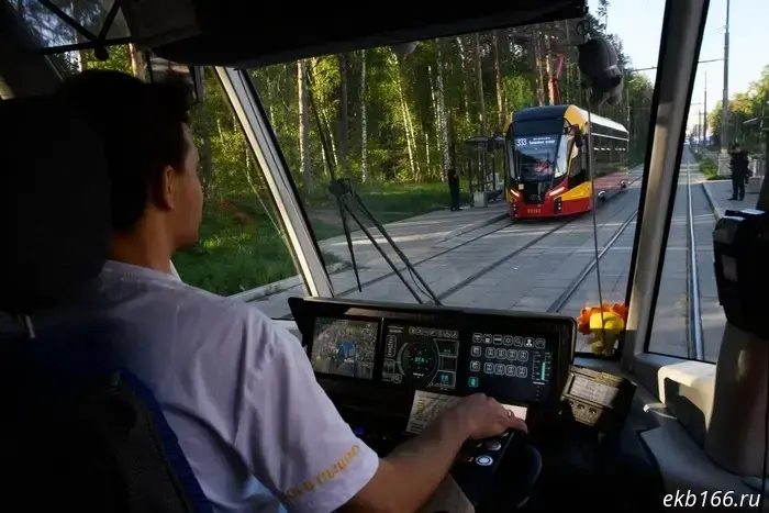 This "Lion Cub" broke down. Trams to Verkhny Pyshma are running again on Shevska.