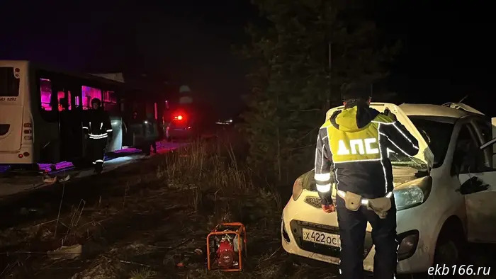 Two young women killed in collision with a bus on the Sverdlovsk highway (PHOTO)