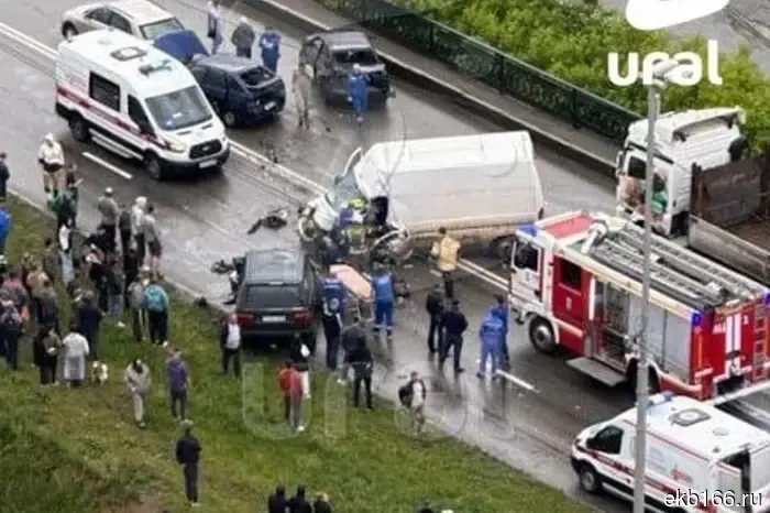 Six cars collided on Blukhiera.