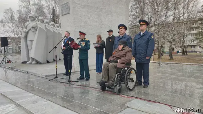Командование ЦВО отметило парадом 101-летнего ветерана, который пошел на фронт в 17 лет. ФОТОРЕПОРТАЖ