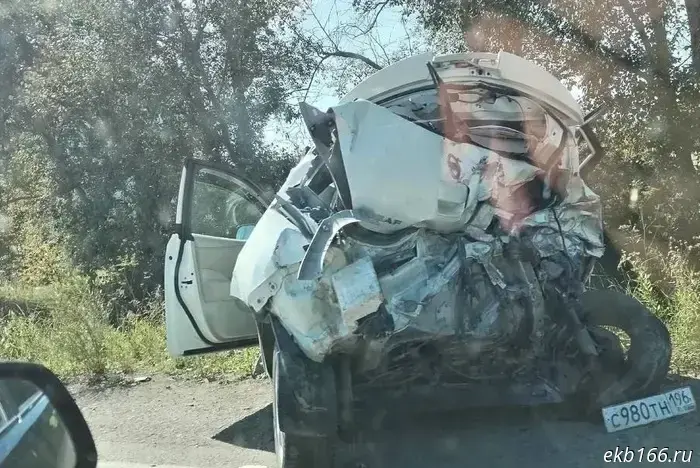 There are casualties: a terrible traffic accident occurred on the Sverdlovsk highway.