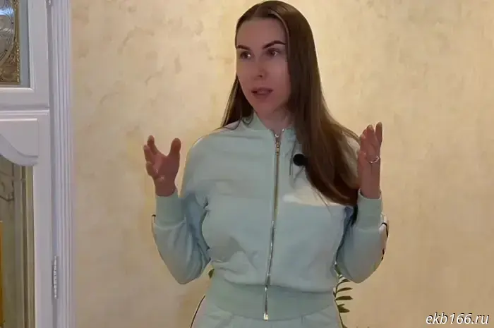 In Yekaterinburg, the 15-year-old daughter of a well-known blogger gave scammers 7 million rubles — video