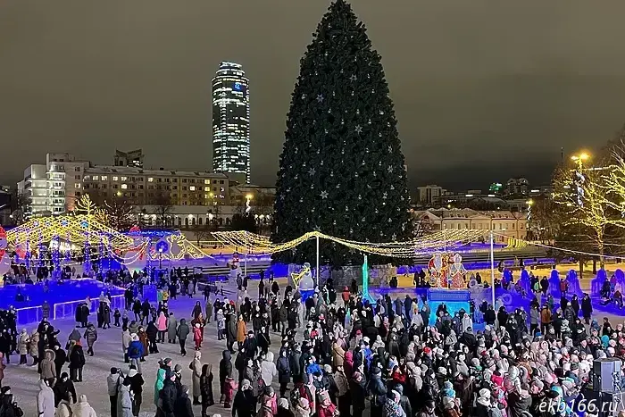 In Yekaterinburg, they are looking for someone to build an ice town.