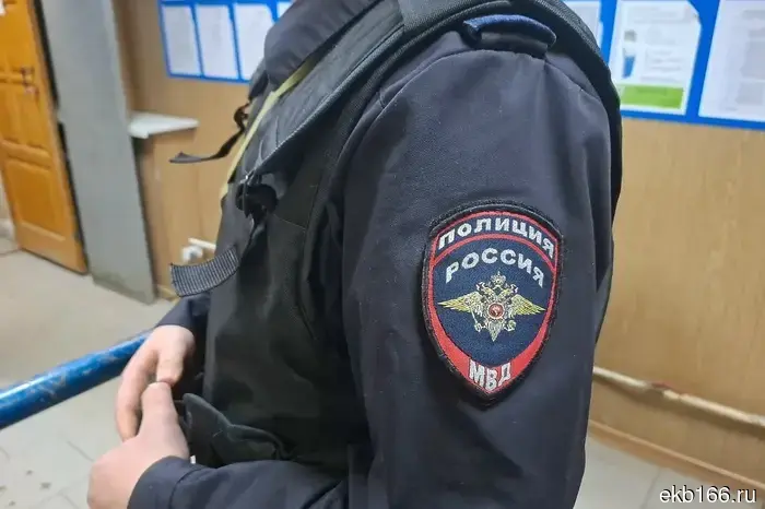 «Ситуация очень серьезная». В Пермском крае школьник нанёс ножевое ранение учителю.