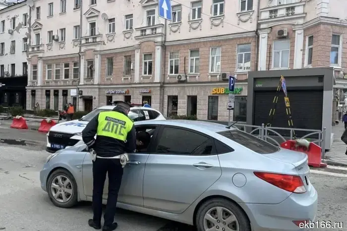 В Екатеринбурге сегодня с 9 часов утра улицы будут закрыты для подготовки к репетиции Парада Победы.