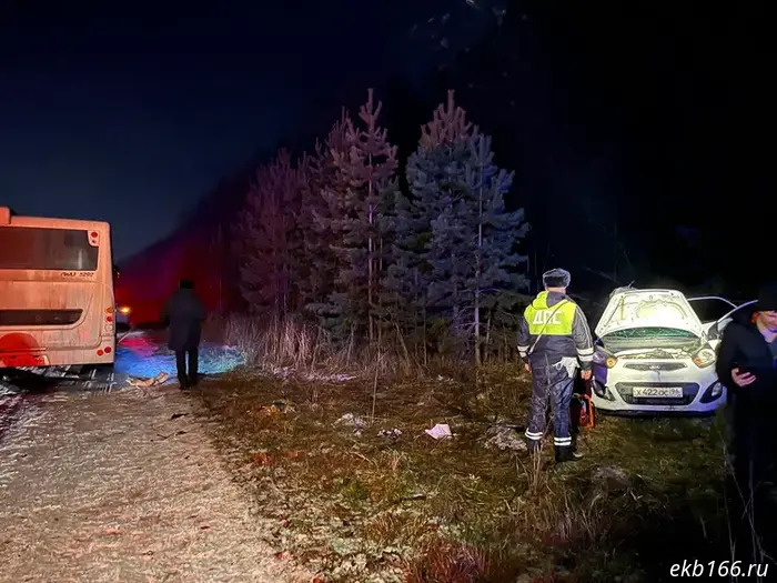 Two young women killed in collision with a bus on the Sverdlovsk highway (PHOTO)