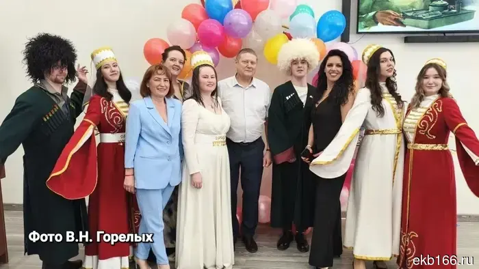 Свердловское МВД и Росгвардия организовали команды КВН в честь Года единства народов России (ФОТО).