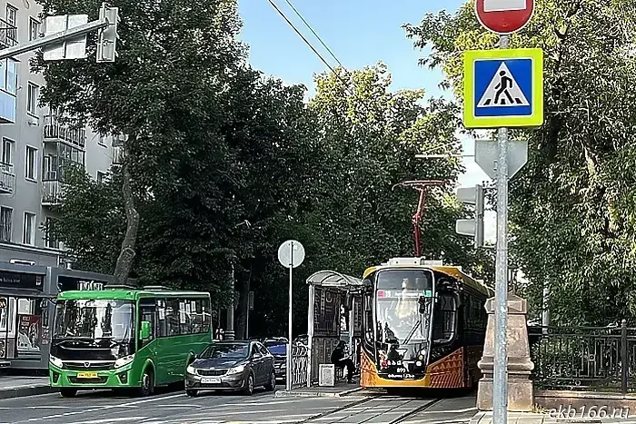 Власти Екатеринбурга внесут изменения в Генеральный план для реализации проекта трамвая в Новокольцовский и наземного метро.