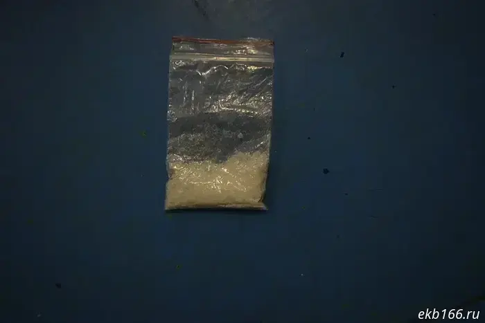 Прапорщика ФСИН Зауралья, который пронес в колонию наркотики, уволили «за нарушение контракта».