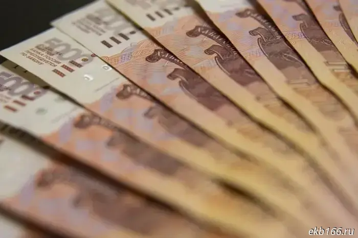 The dropper will pay 2 million rubles to the affected pensioner.