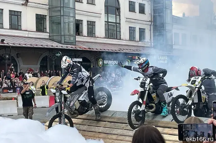 Пять улиц в Екатеринбурге будут закрыты на протяжении всего дня.