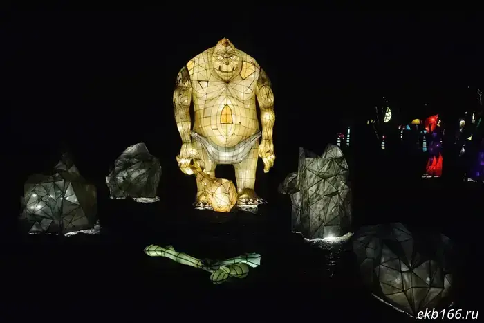 The "Kingdom of Magical Lights" festival opened in Mayakovsky Park. Photo report.