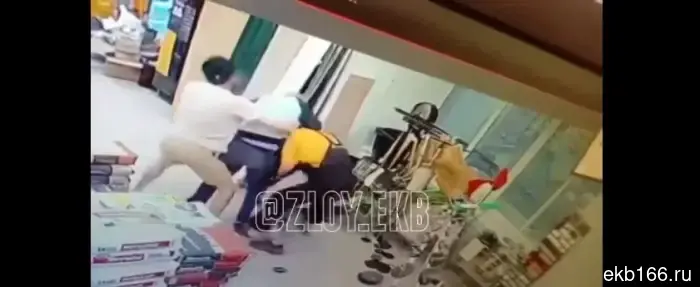 The attackers in Yekaterinburg who assaulted the driver of "Gortrans" had previously started a fight in a store.