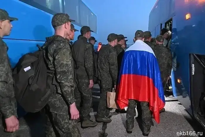 Два свердловчанина на Пасху возвращаются на родину из украинского captivity.