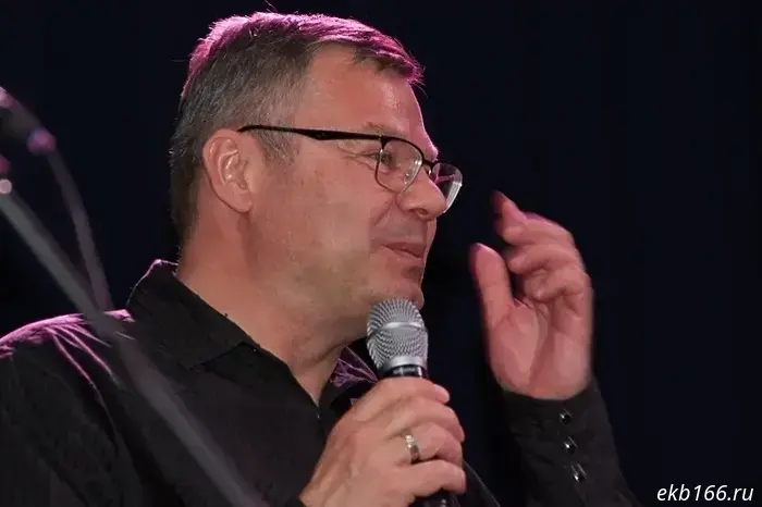 A park named after surgeon Yuri Mansurov has opened in Yekaterinburg.