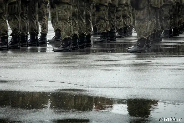 В Свердловской области стартовал призыв в армию по обновленным правилам.