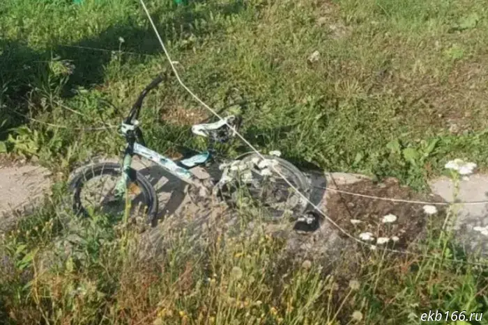 In the Sverdlovsk settlement, a young child died from an electric shock while riding a bicycle.