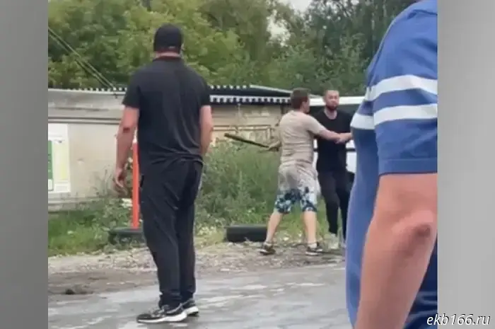 A resident of Yekaterinburg caused a car accident and then threatened witnesses and other participants.