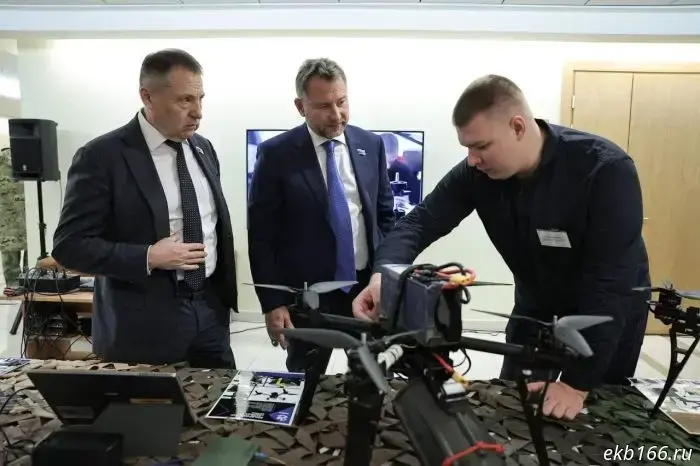 Председателю Законодательного Собрания Свердловской области Людмиле Бабушкиной был вручён орден Почёта.