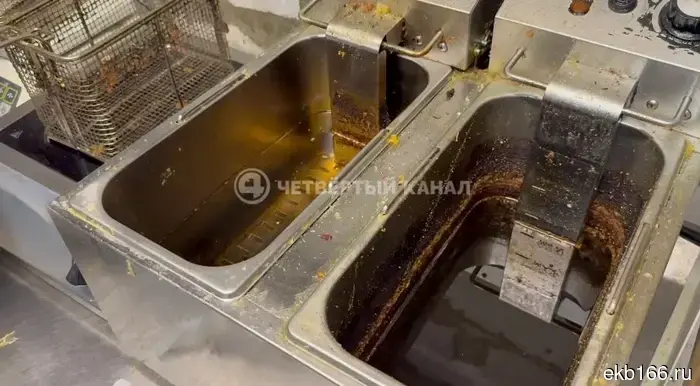 В Екатеринбурге сотрудники правоохранительных органов проверяют бар «мошенниц-тарелочниц» по имени Molly (ФОТО)