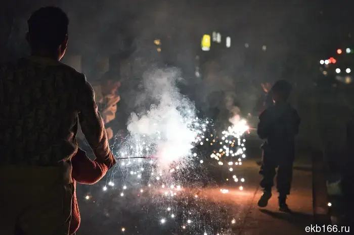 На Урале у ребёнка взорвалась петарда, в результате чего ему повредило руки.