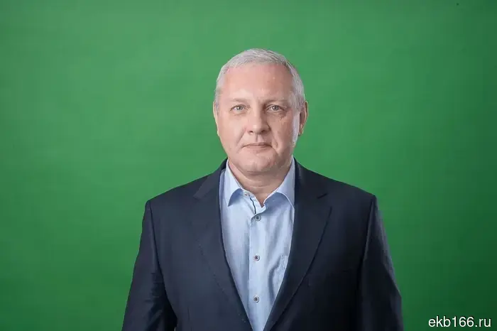 Депутат из Екатеринбурга выразил недовольство по поводу финансирования сквера, посвященного поэту Борису Рыжему.