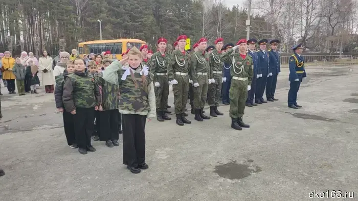 Командование ЦВО отметило парадом 101-летнего ветерана, который пошел на фронт в 17 лет. ФОТОРЕПОРТАЖ