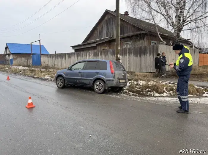 The driver who ran over and killed a child in Sverdlovsk Oblast was drunk and had no driver's license.
