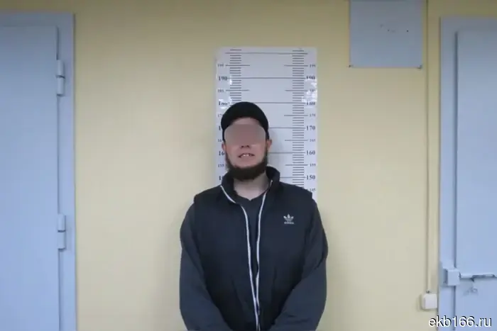 В Кольцово арестовали 23-летнего пассажира за курение в самолете.