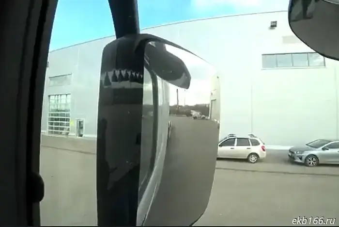 A long-haul truck driver suddenly died in Yekaterinburg.