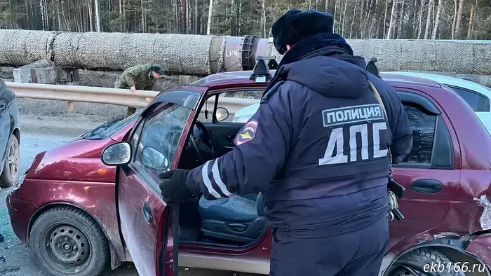 A reckless elderly driver was killed in a crash near Verkhnyaya Pyshma.