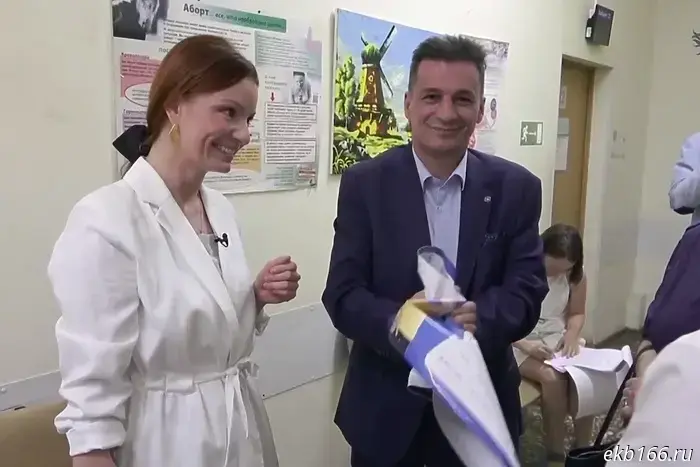 A poster about contraceptive methods was torn down and trampled at a hospital in Yekaterinburg.